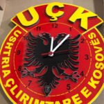 Orë Muri me Emblemën e UÇK