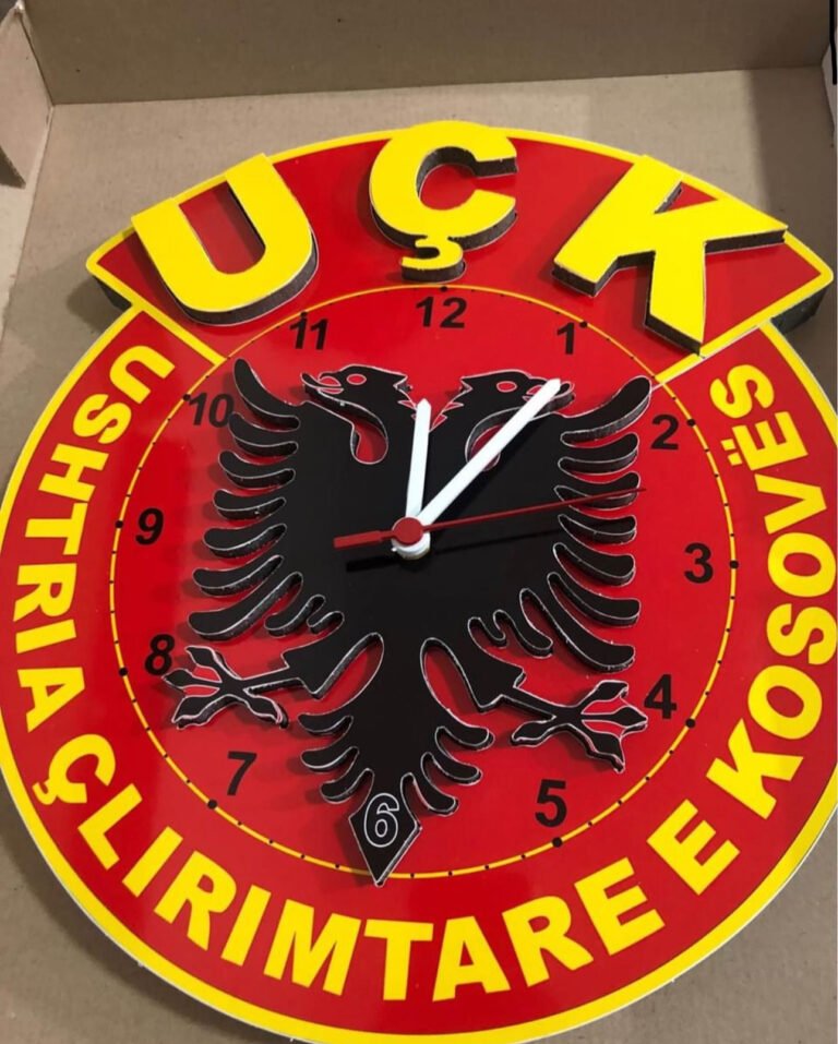 Orë Muri me Emblemën e UÇK