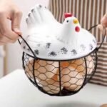 Shportë për Vezë me Kapak në Formë Pule