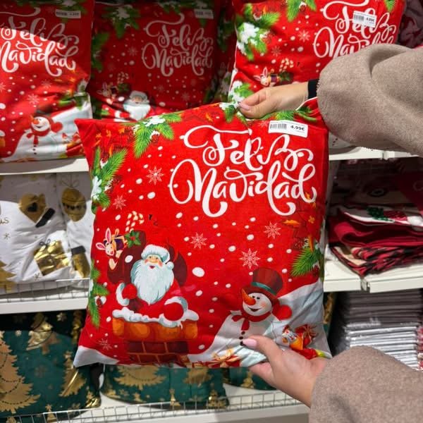 IMG_8548 Jastëk Dekorativ “Merry Christmas” - Figura 1