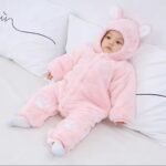 Kombinezon për Fëmijë me Gëzof në Formë Ariu