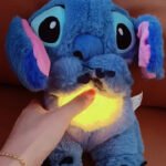 Lodër Pellushi me Dritë Ngrohëse Stitch - Figura 2